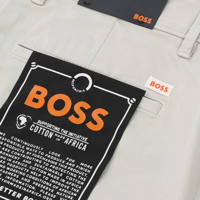BOSS Chino Slim Chino in Light Beige Logo2