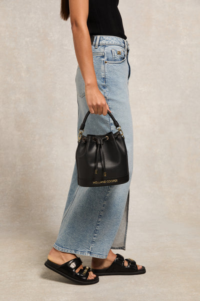 Holland Cooper Abbot Slider in Black