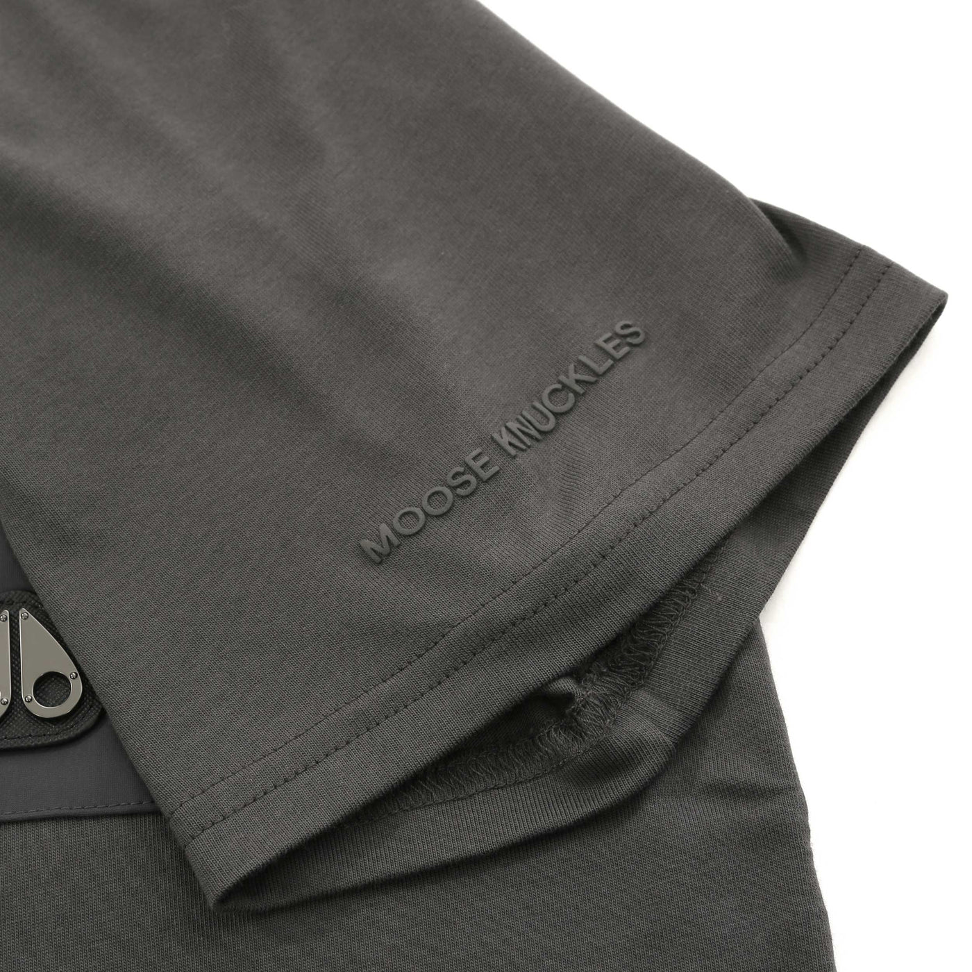 Moose Knuckles Dalon T Shirt in Cement Sleeve logo