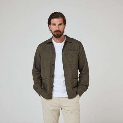 Oliver Sweeney Tramore Overshirt in Moss Green Model