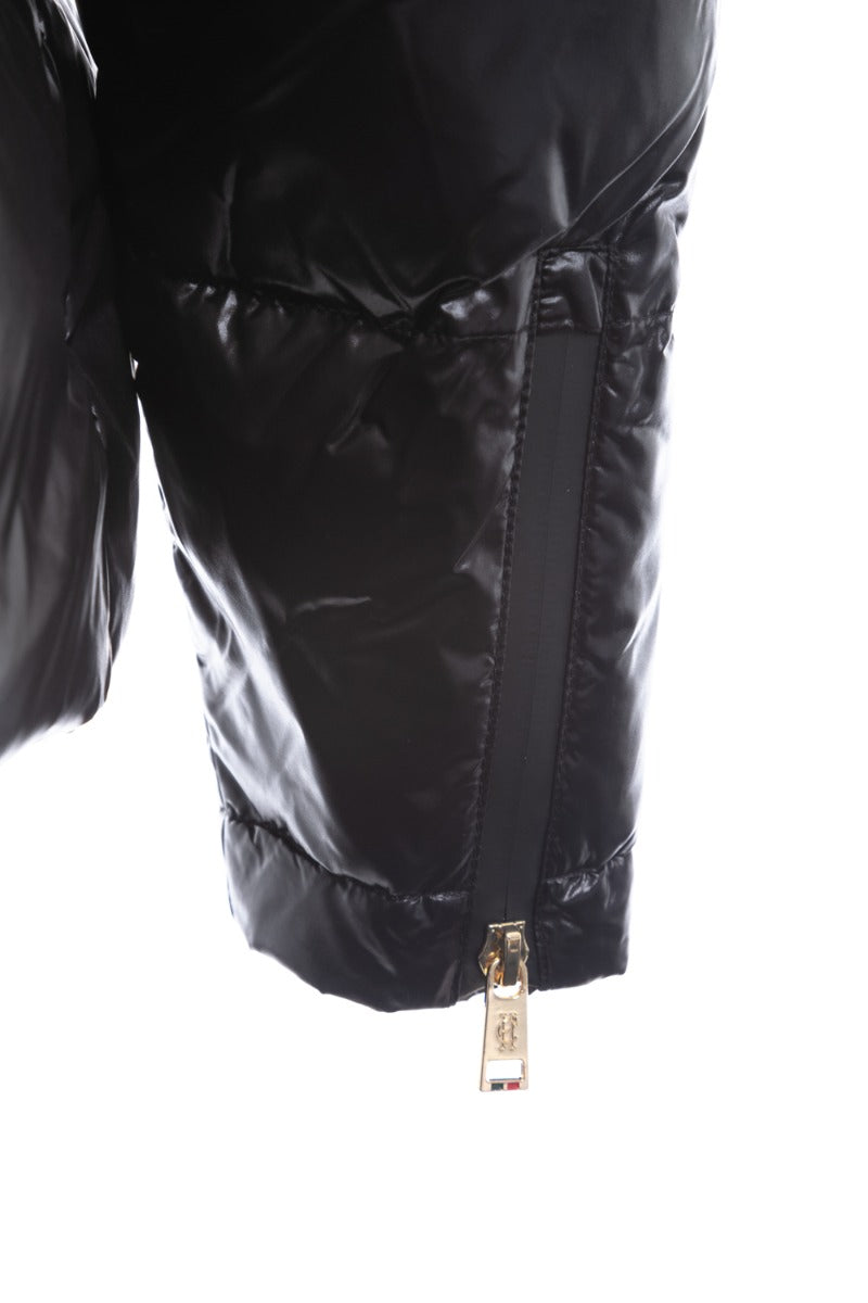 Holland Cooper Camden Puffer Jacket in Black Pocket
