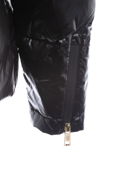Holland Cooper Camden Puffer Jacket in Black Pocket