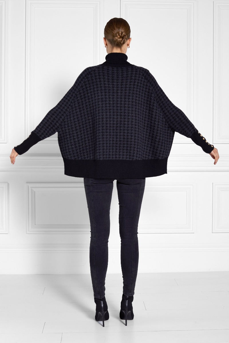 Holland Cooper Kingsbury Cape Knitwear in Grey Houndstooth